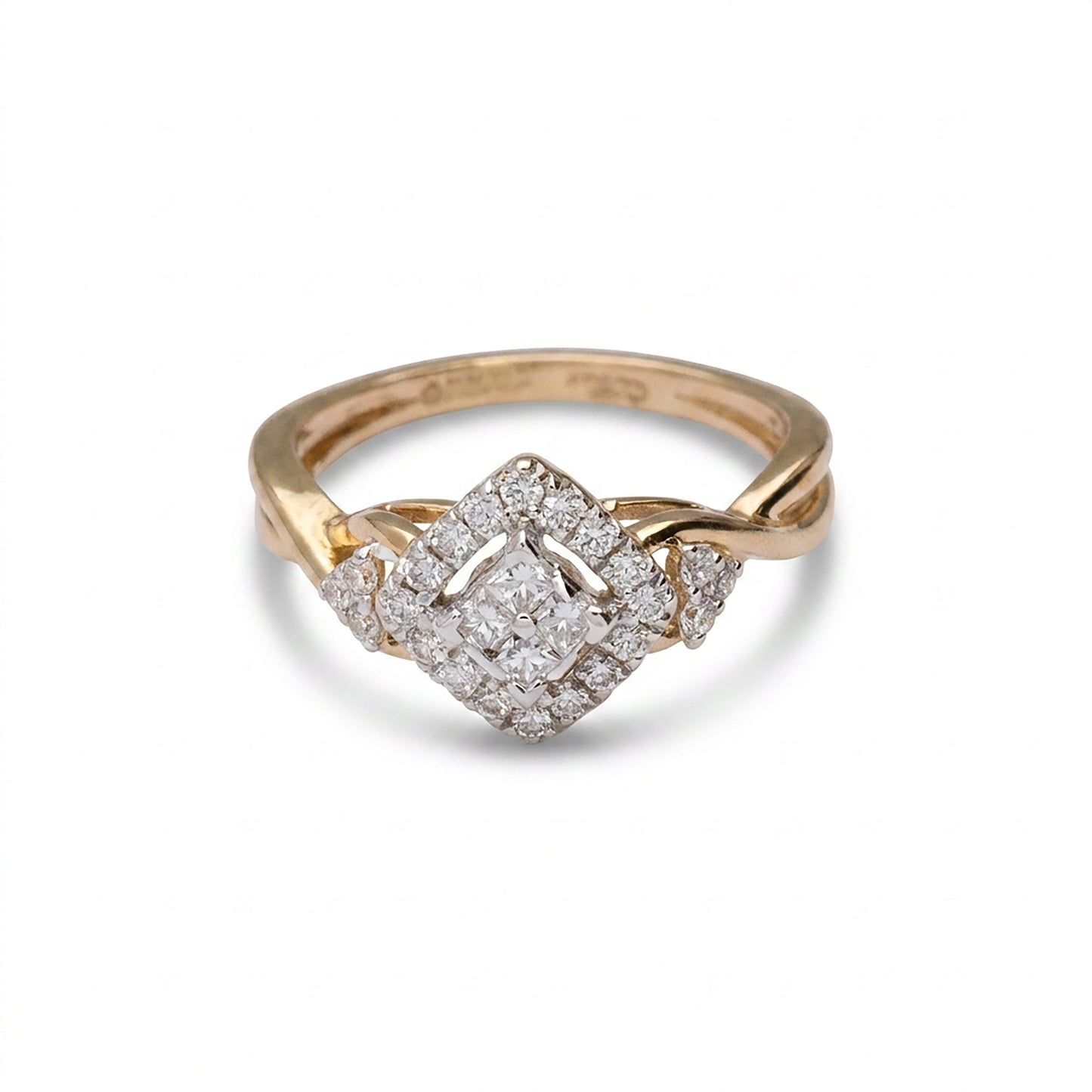 Elite Brilliance Engagement Yellow Gold & Diamond Ring