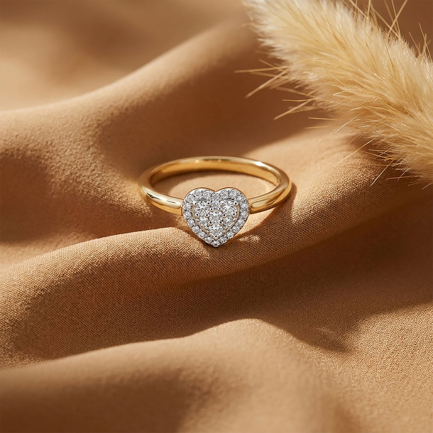 Heart Sparkle Heart Yellow Gold & Diamond Ring