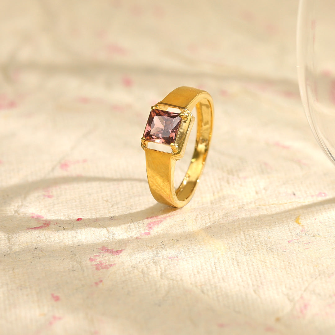 Rosé Bloom Gold Fashion Ring for Women