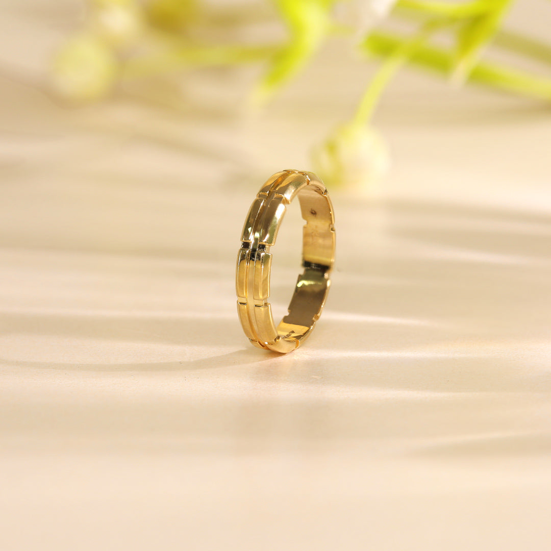 Vibrant Band Gold Ring for Women