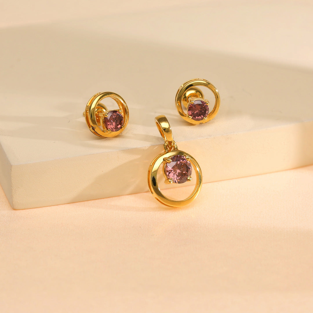 Grid Lines Gold Pendant Set for Women
