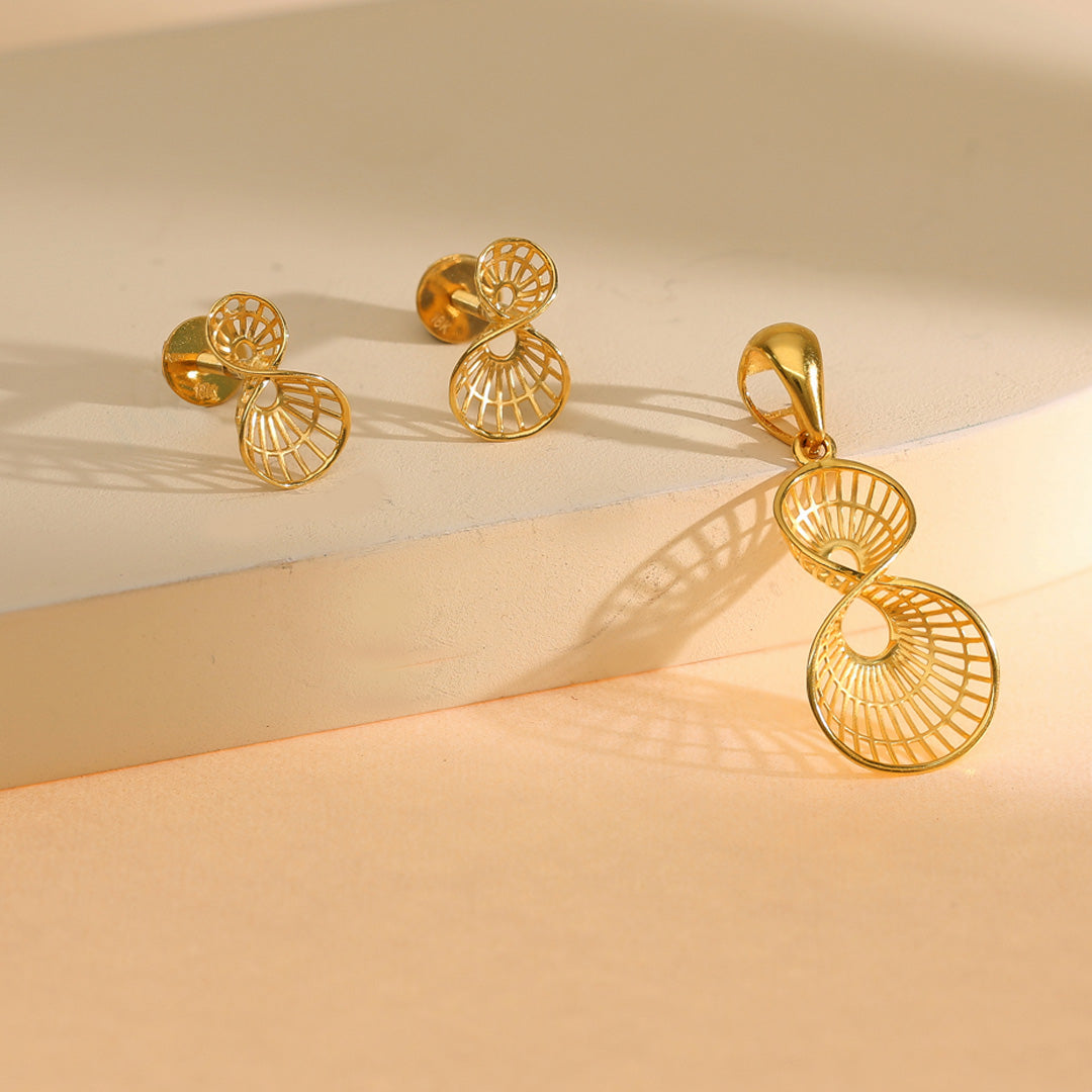 Endless Bond Gold Pendant Set for Women