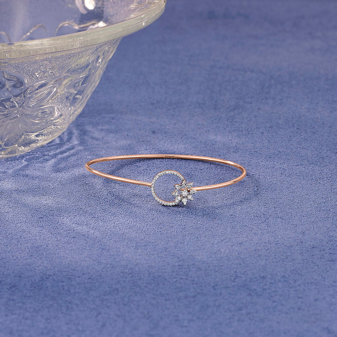 Floral Halo Diamond & Gold Oval Bracelet for Women