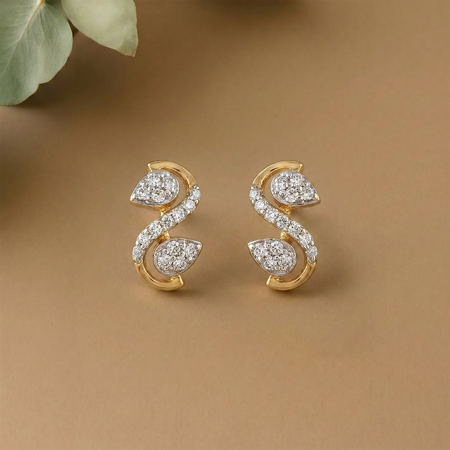 Brilliant Mist Studs Yellow Gold & Diamond Earrings