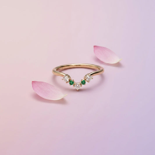 Luxe Apex Casual Yellow Gold & Diamond Ring