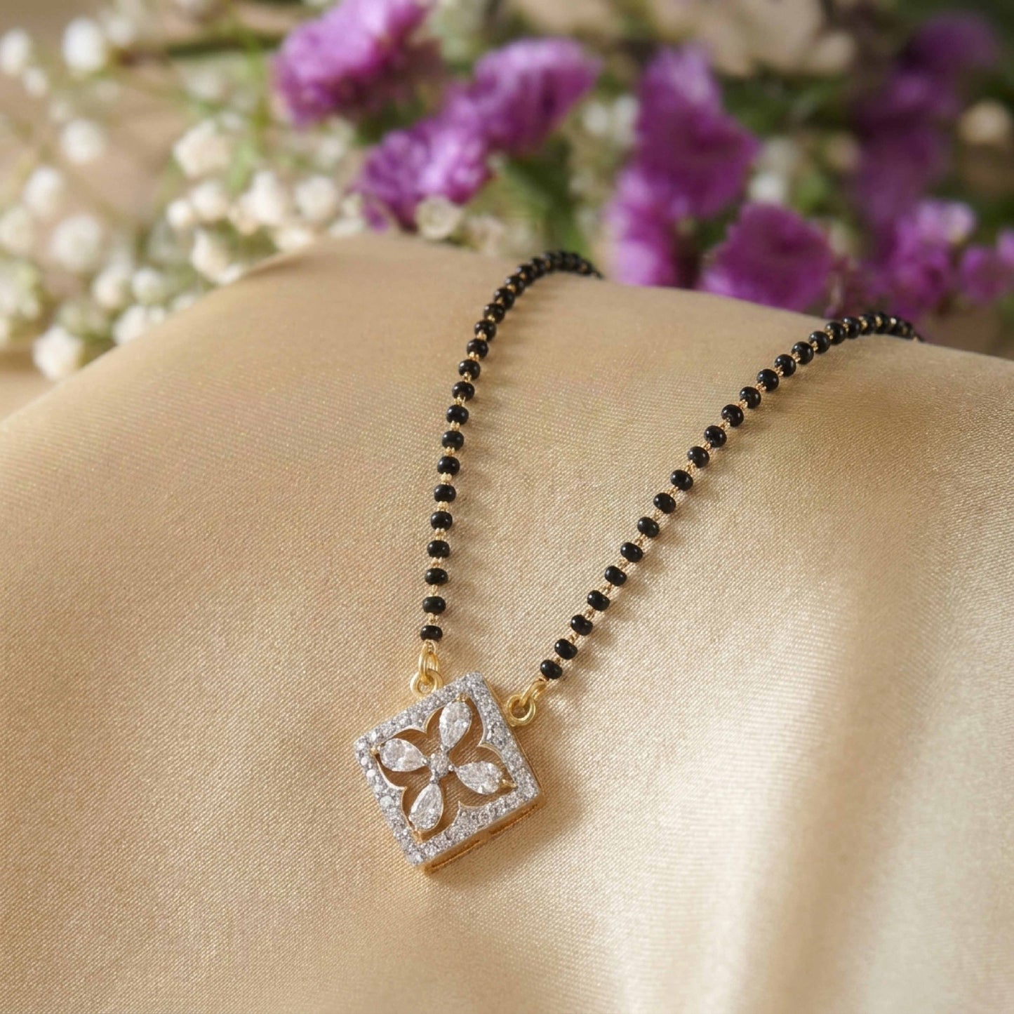 Clover Edge 9kt Diamond Mangalsutra Pendant