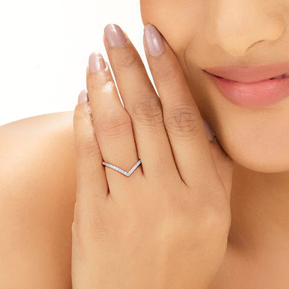 Regal Elegance Diamond & Gold Fashion Ring for Women