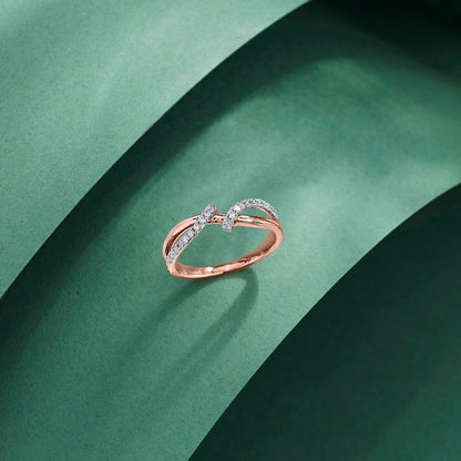 Woven Links Diamond & Gold Fashion Ring for Women