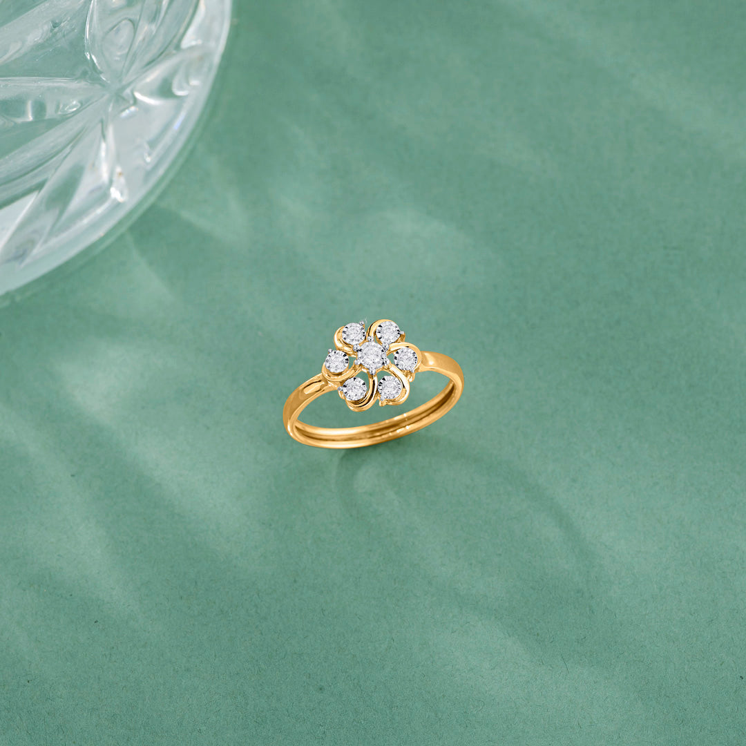 Bloom Flow Diamond & Gold Fashion Ring for Women