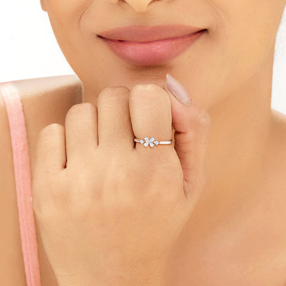 Lucky Clover Diamond & Gold Casual Ring for Women