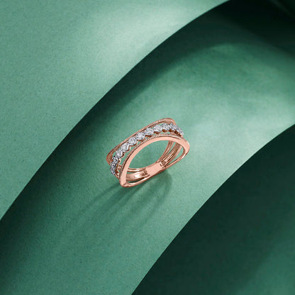 Halo Link Diamond & Gold Fashion Ring for Women