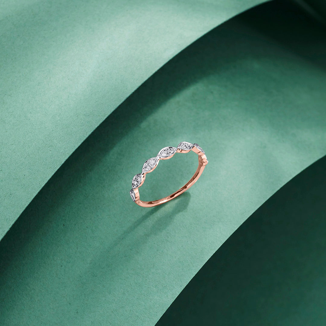Vyra Glow Diamond & Gold Casual Ring for Women