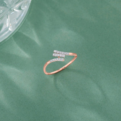 Linked Affection Diamond & Gold Fashion Ring for Women