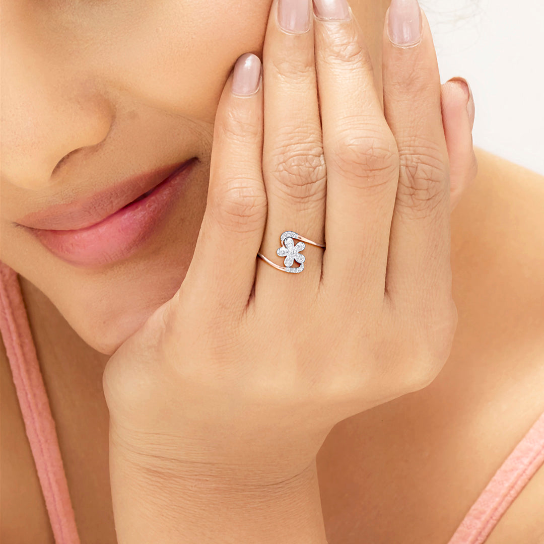 Floral Gleam Diamond & Gold Fashion Ring for Women