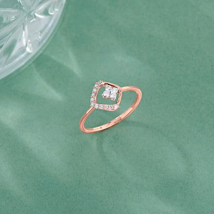 Square Bloom Diamond & Gold Casual Ring for Women