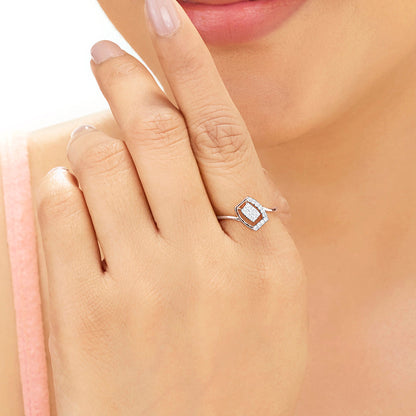 Twisted Rectangle Diamond & Gold Casual Ring for Women