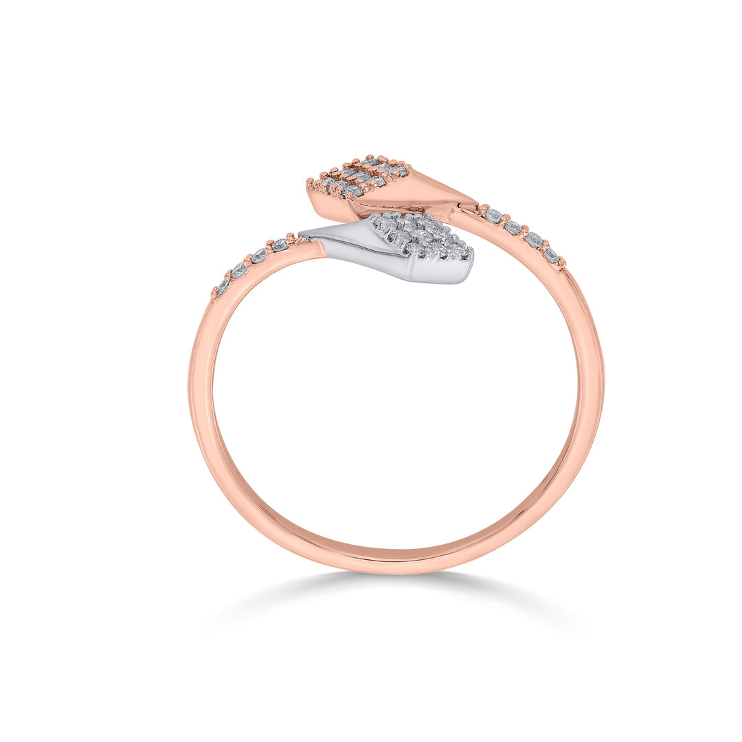 Spiral Link Diamond & Gold Fashion Ring for Women