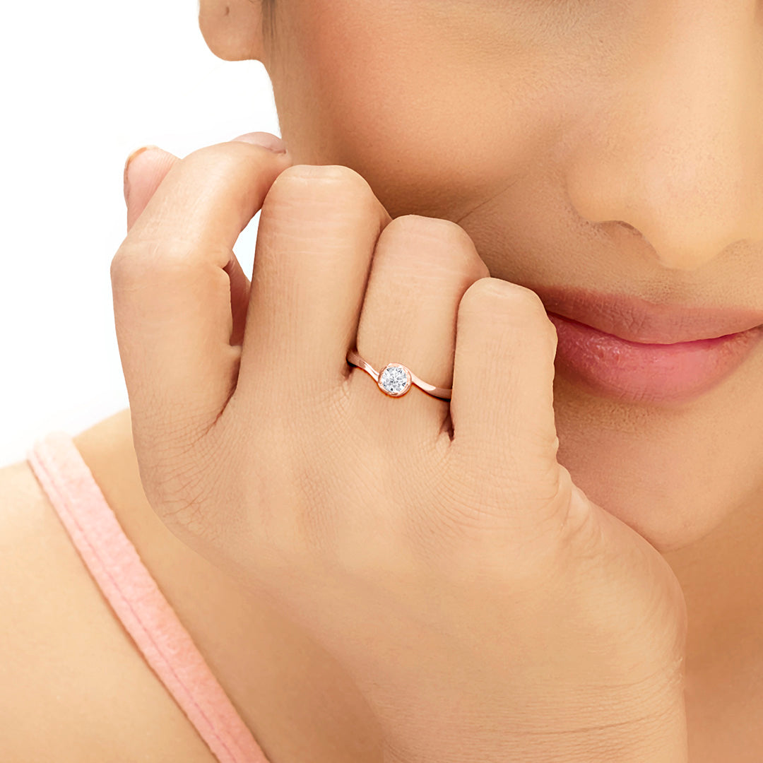 Shine Hold Diamond & Gold Casual Ring for Women