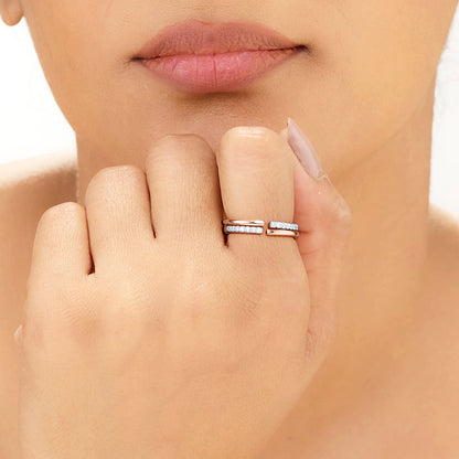 Link Anchor Diamond & Gold Fashion Ring for Women