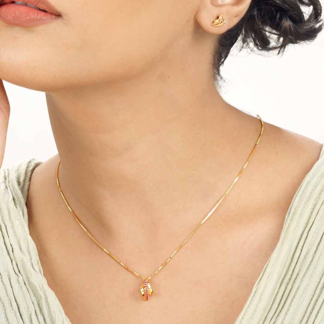 Magenta Flow Gold Necklace Set for Women