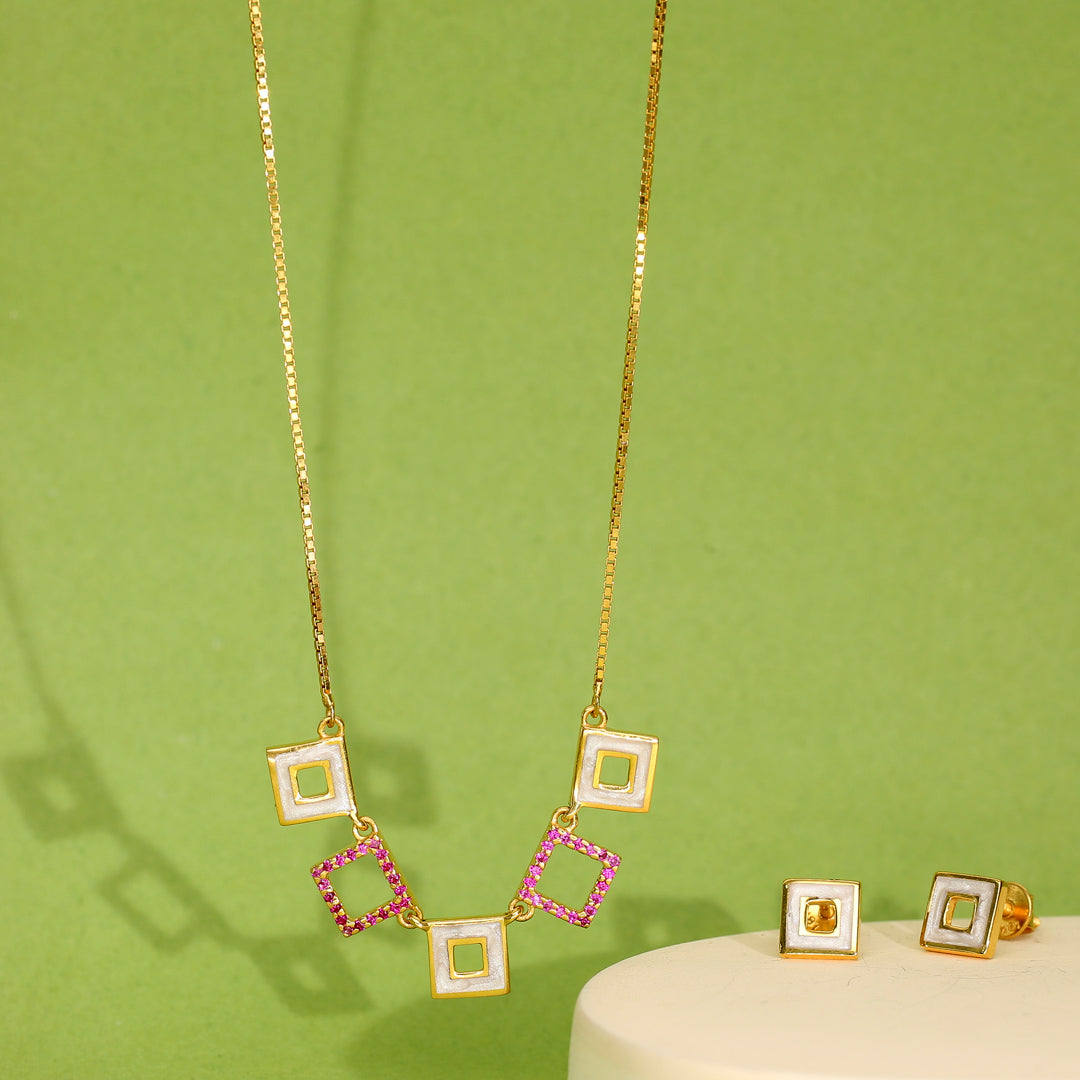 Cube Chic Gold Necklace Set for Women
