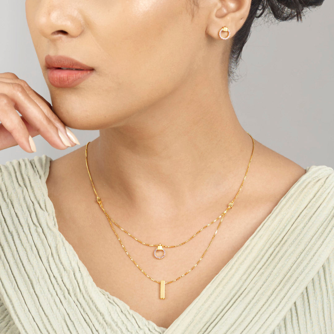 Delicate Luxe Gold Necklace Set for Women