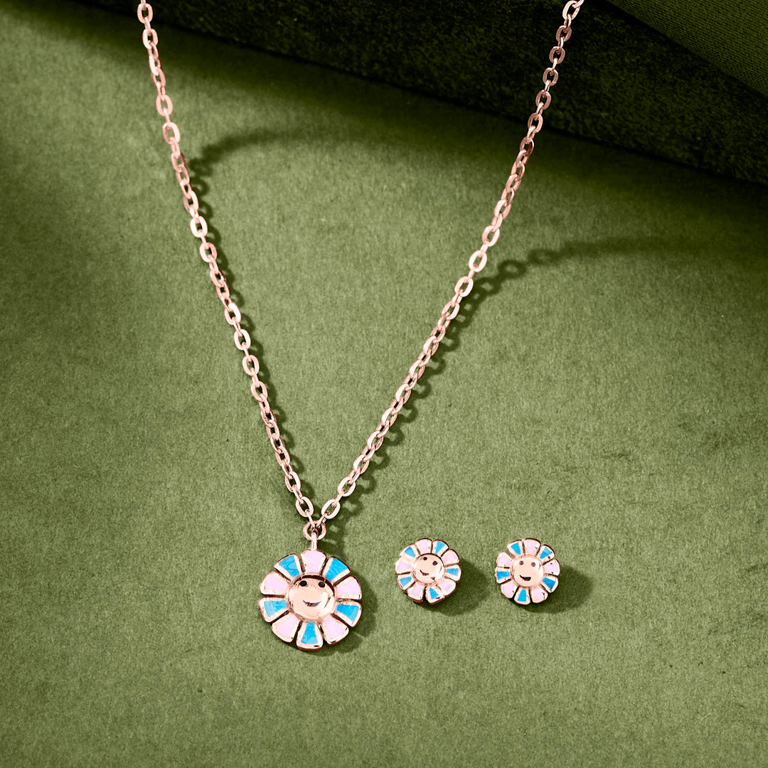 Bloom Smile Gold Necklace Set for Women