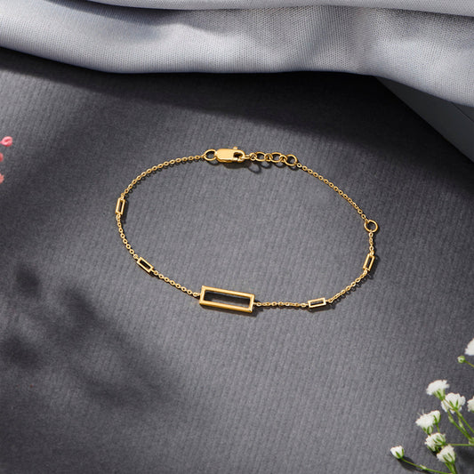 Sleek Trace Gold Flexible Bracelet for Women