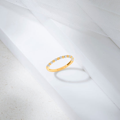 Gleam Line Gold Casual Ring for Women