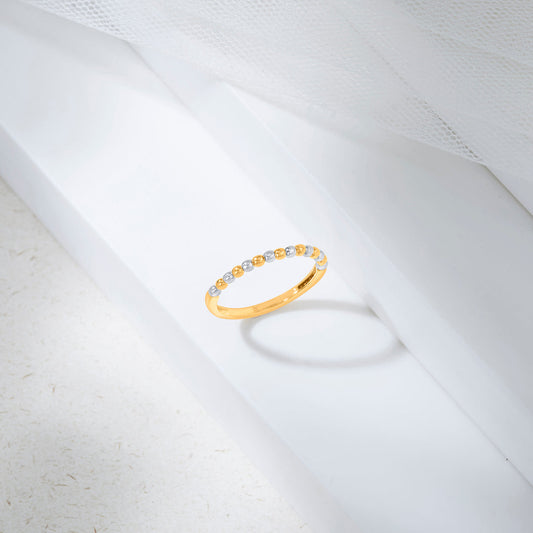 Gleam Line Gold Casual Ring for Women