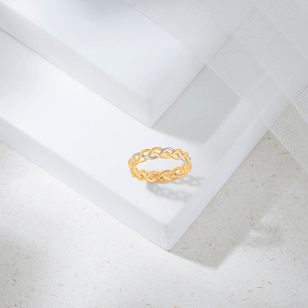 Twisted Grace Gold Fashion Ring for Women