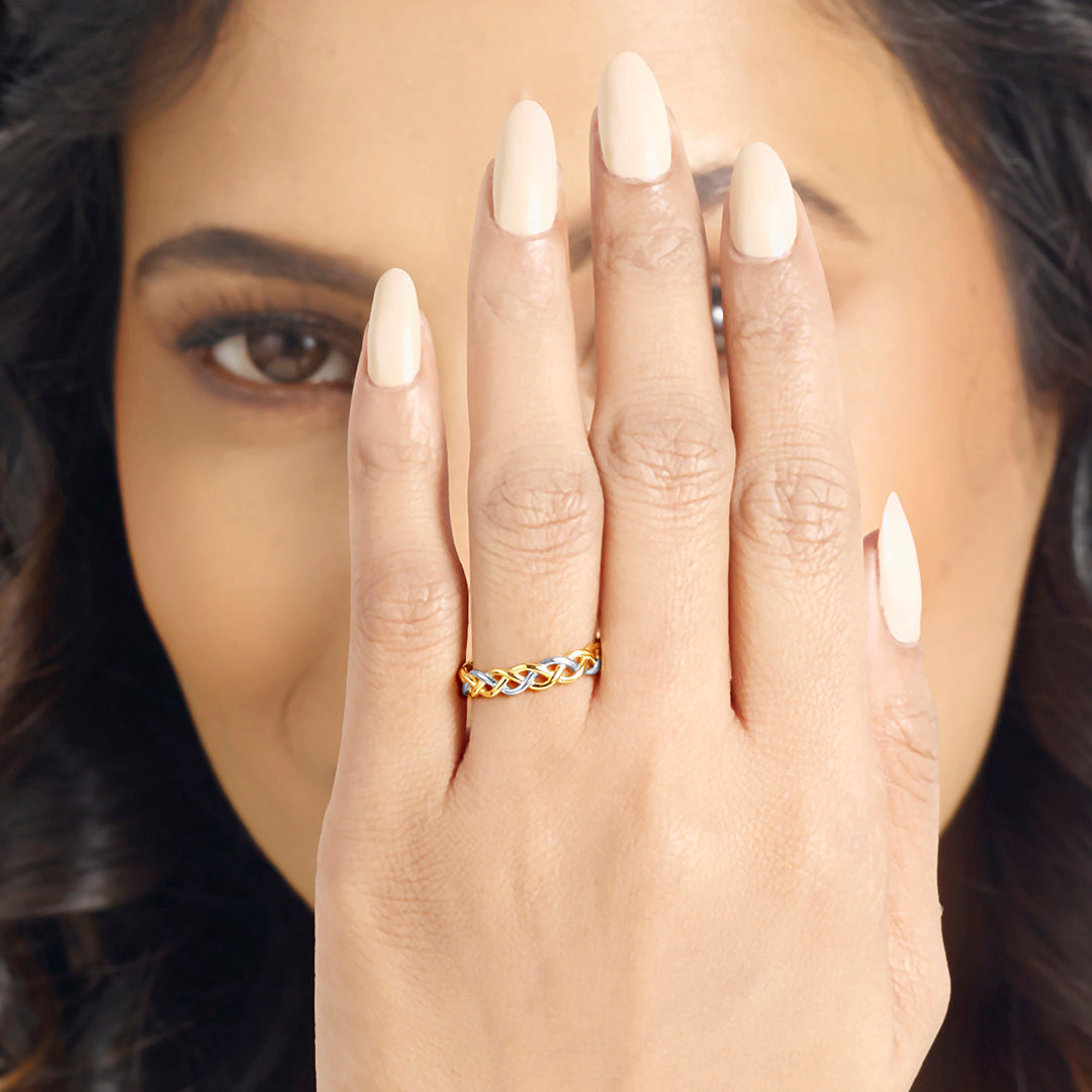 Twisted Grace Gold Fashion Ring for Women