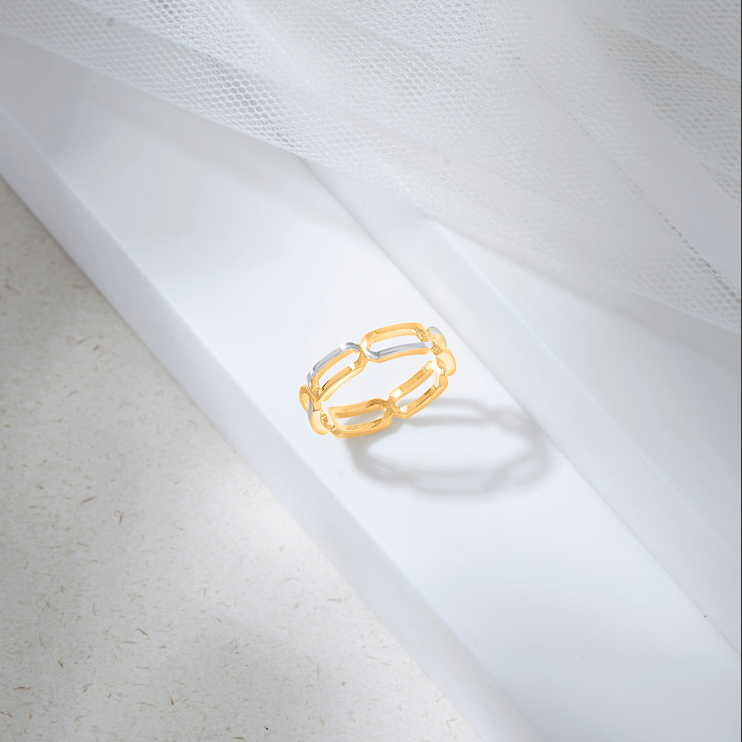 Linked Love Gold Fashion Ring for Women