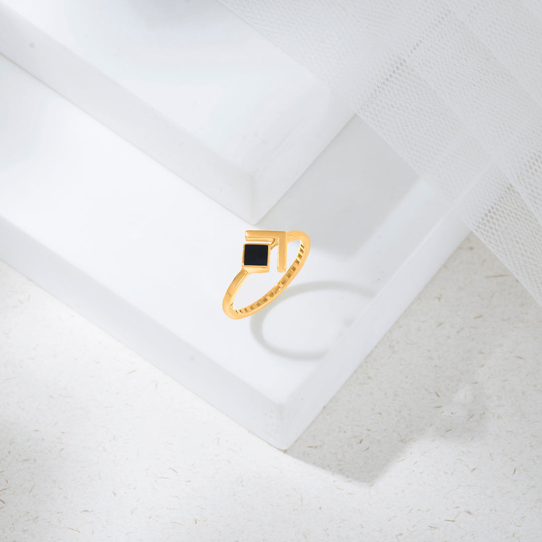 Noir Luxe Gold Fashion Ring for Women