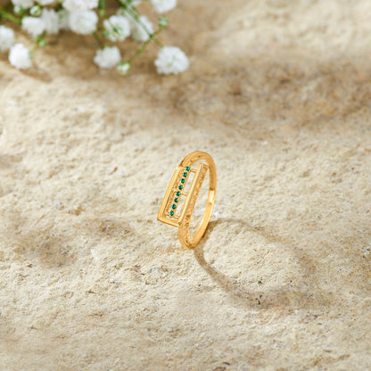 Emerald Rise Gold Fashion Ring for Women