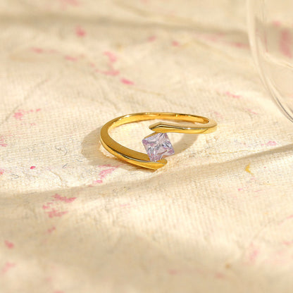 Radiant Link Gold Casual Ring for Women