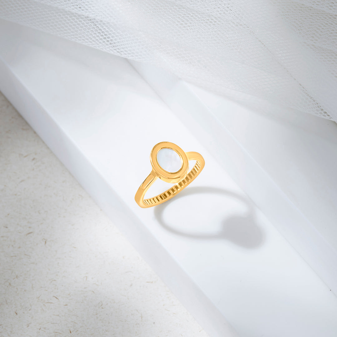 Eclipse Aura Gold Fashion Ring for Women