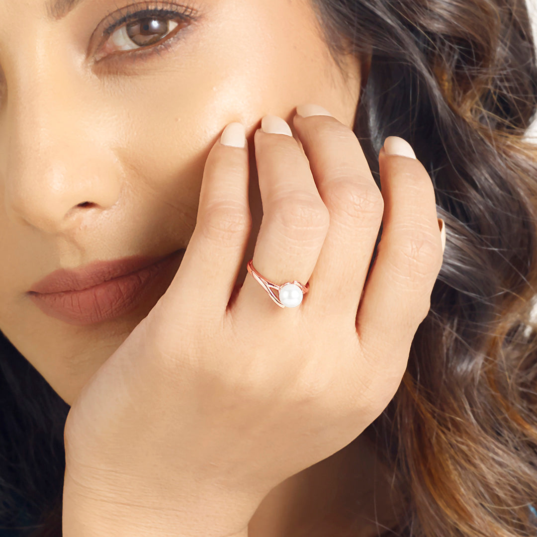 Sea Kiss Gold Pearl Ring for Women