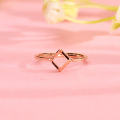 Sharp Curve Gold Casual Ring for Women