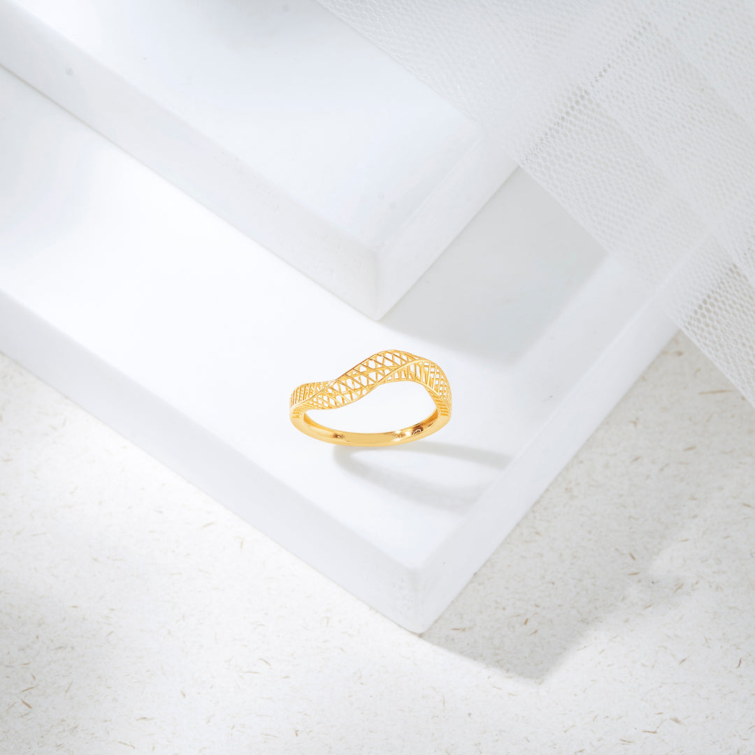 Wave Grace Gold Fashion Ring for Women
