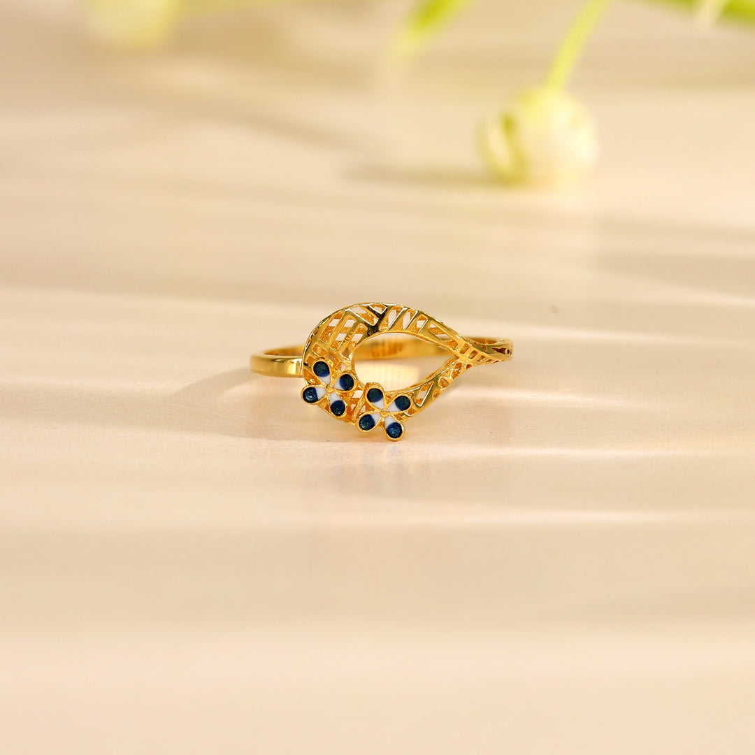 Single Edge Gold Fashion Ring for Women