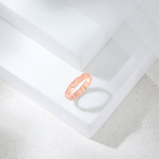 Heritage Glow Gold Band Ring for Women