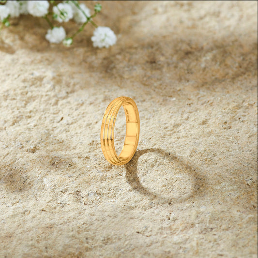 Stripe Echo Gold Band Ring for Women