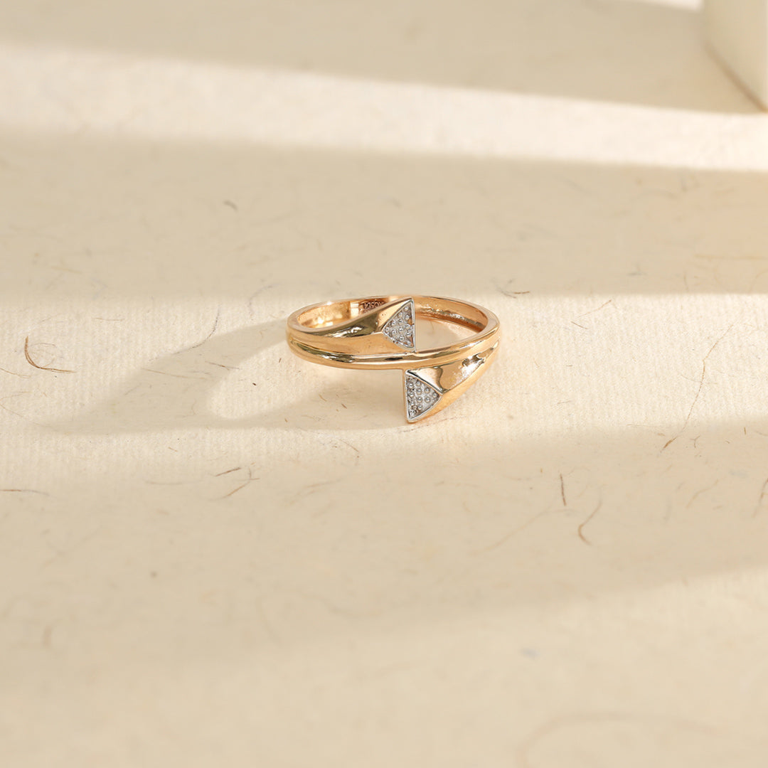 Spiral Balance Gold Casual Ring for Women