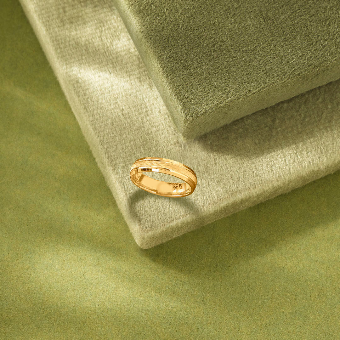 Luxe Arc Women's Gold Ring