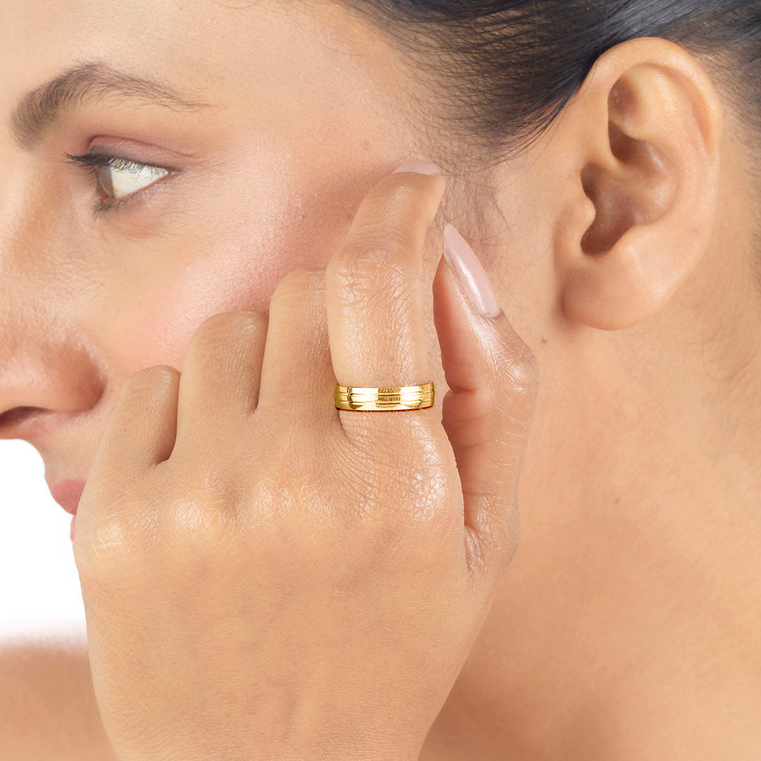 Glow On Women's Gold Ring