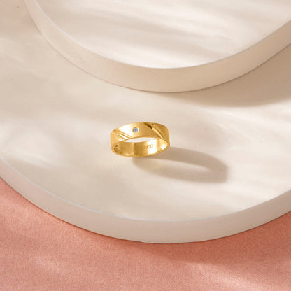 Angle Glow Women's Gold Ring