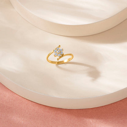Lily Swirl Women's Gold Ring
