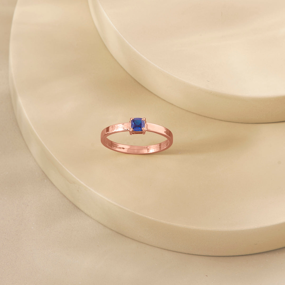 Cobalt Glow Gold Casual Ring for Women