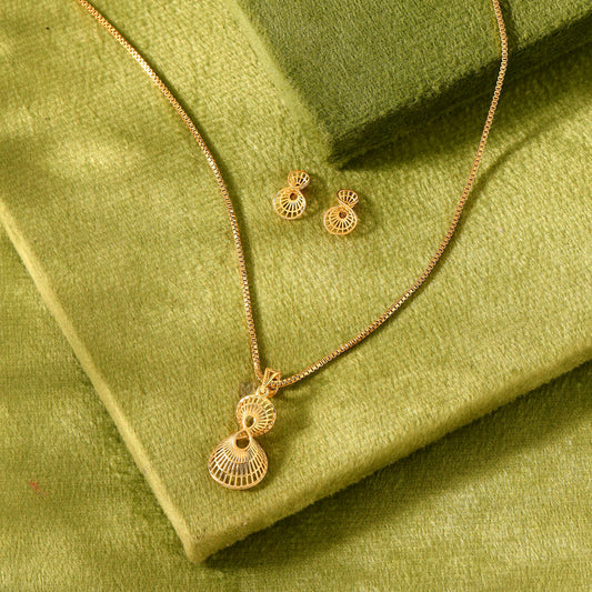 Endless Bond Gold Pendant Set for Women